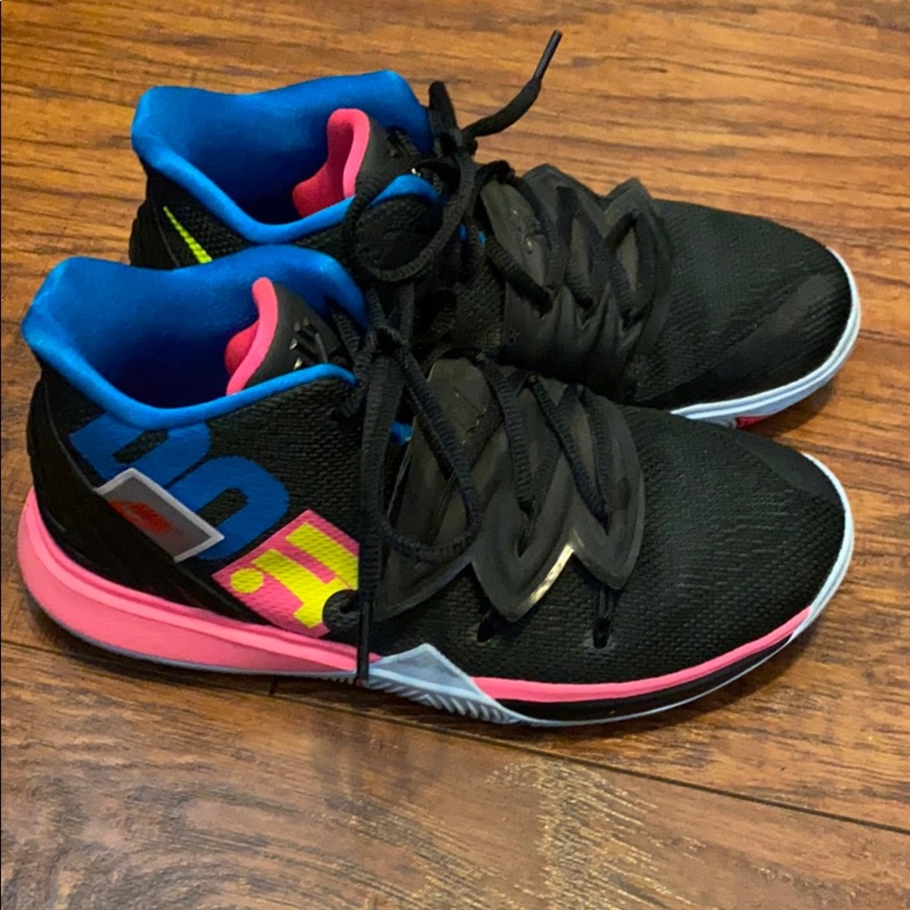 Nike KYRIE